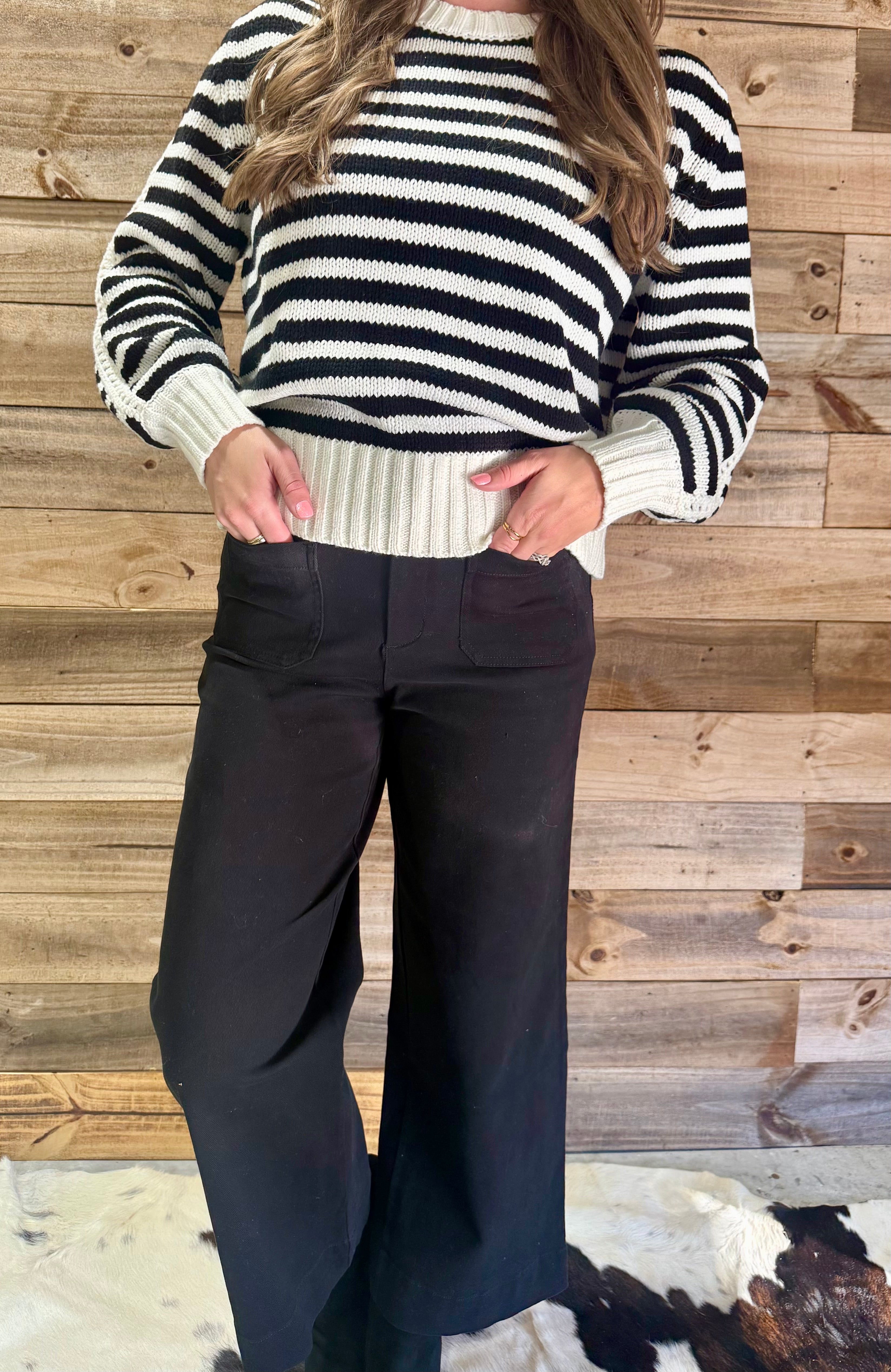 Straight Edge Flare - Black